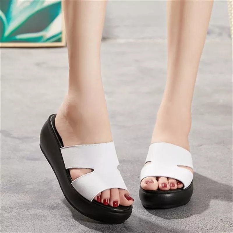 Summer New Genuine Leather Soft Bottom Women's Slipper Retro Leisure Comfy Sandals