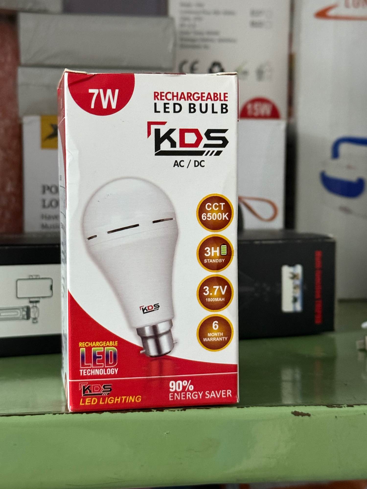 7W LED Rechargeable Bulb With 90% Engergy Bulb