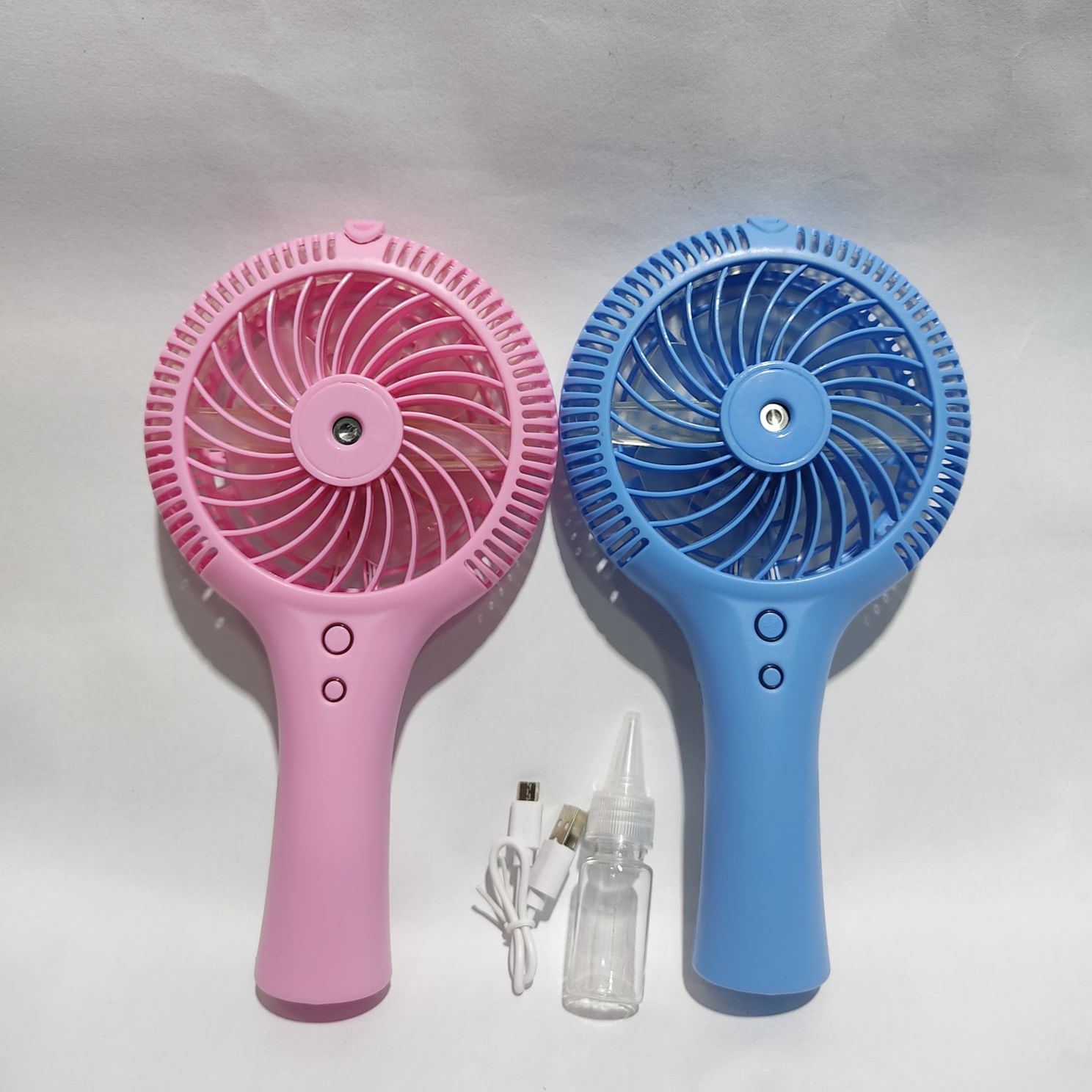 New 2022 Electric fan Mini Portable Handheld USB Rechargeable fan Mist Spray Humidifier Air Cooling Fan