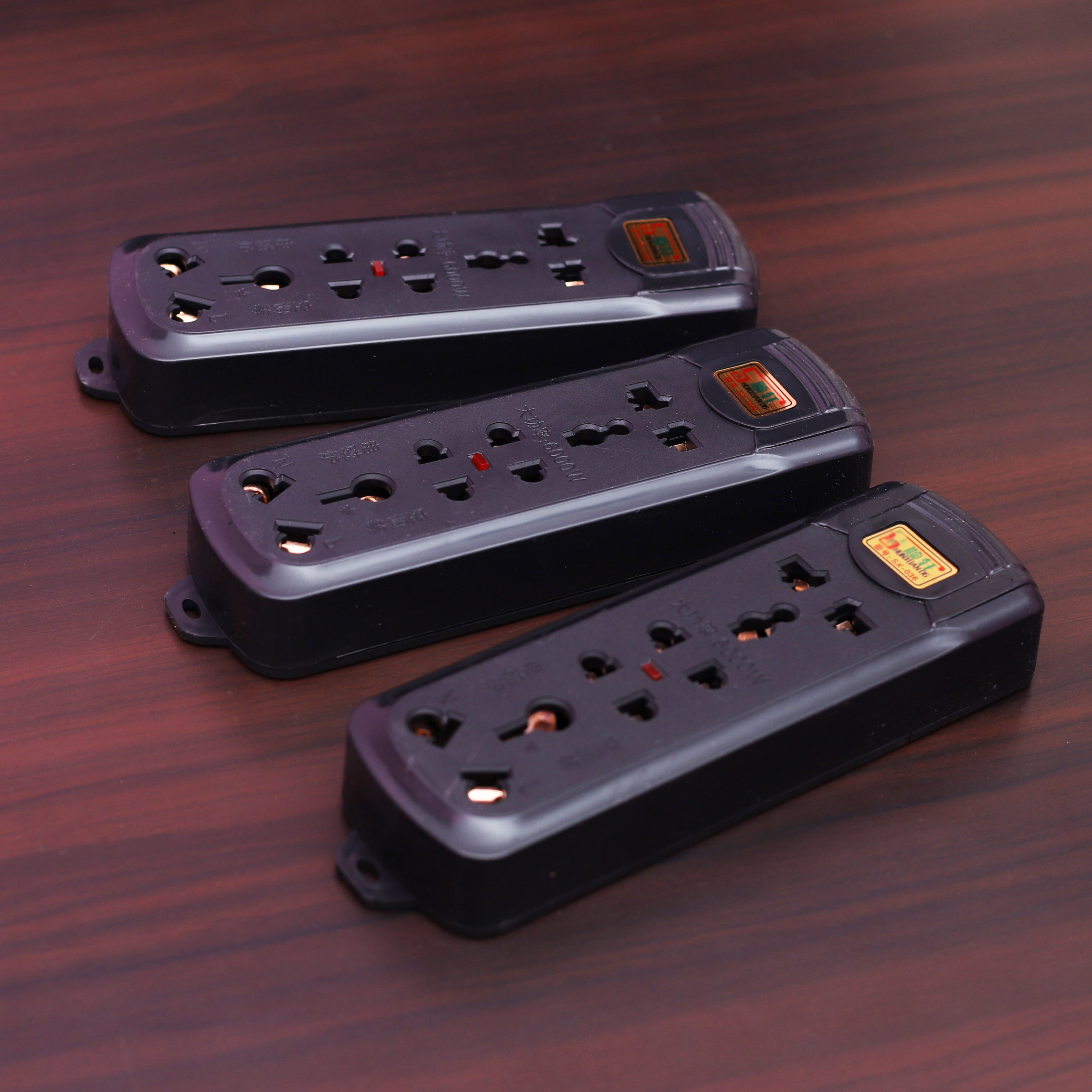 Multiplug Pack Of 3 (No Wire Included)