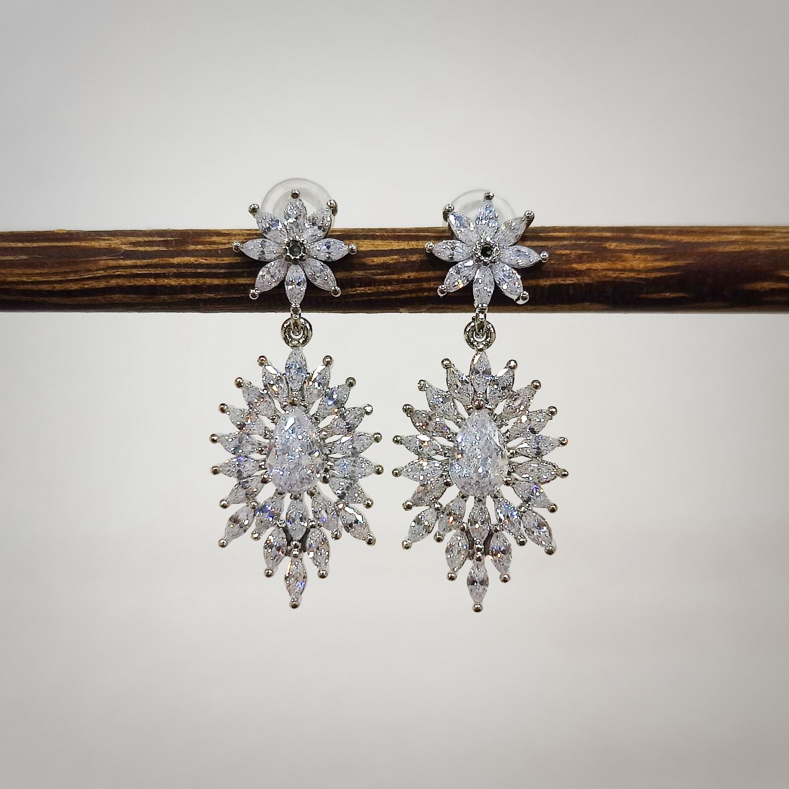 Korean Stylist Trendy Earring 1
