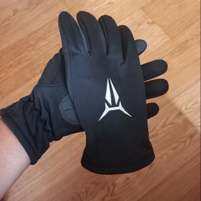 Waterproof and Water Repellent Gloves for Men