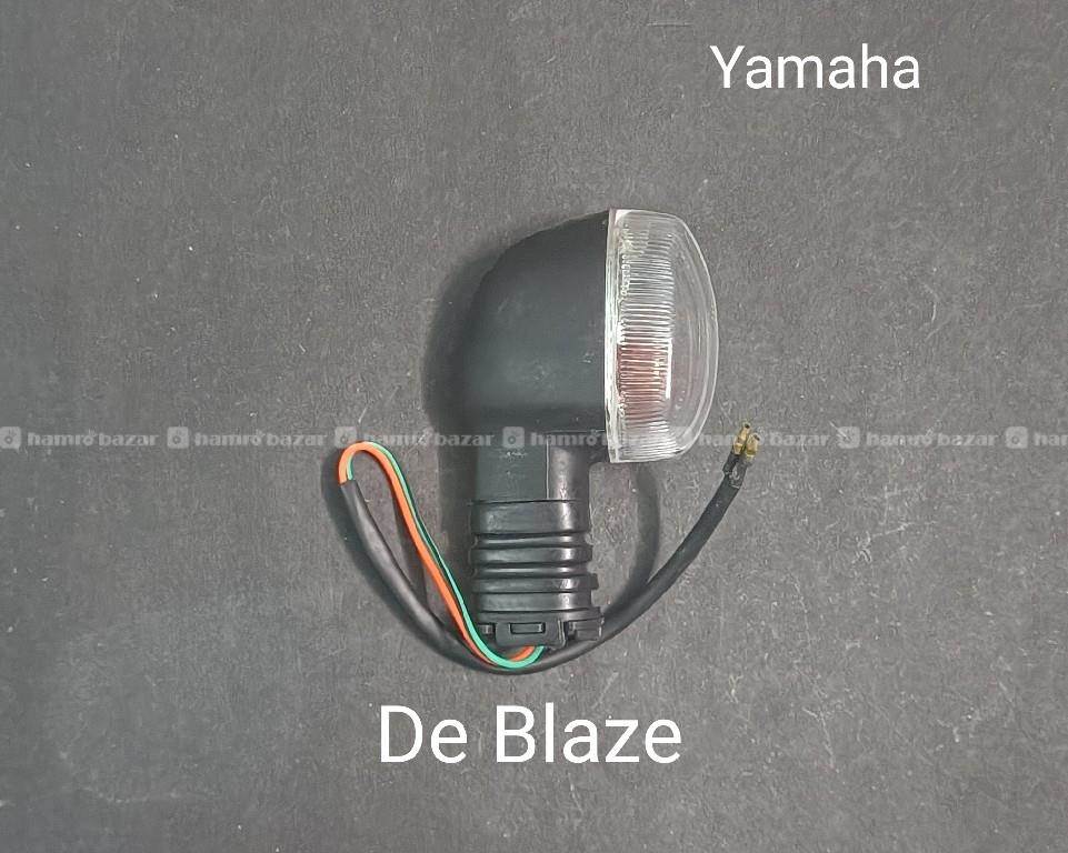 Yamaha Mt-15 Side Light