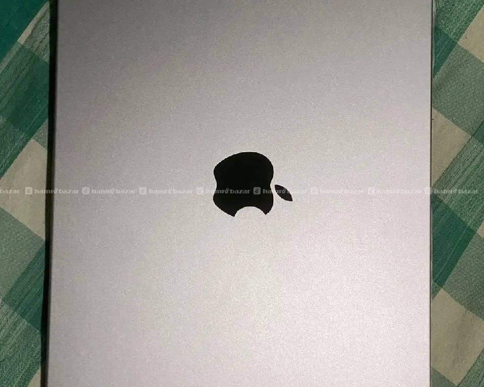 macbook pro m3 2023 14 "8 gb