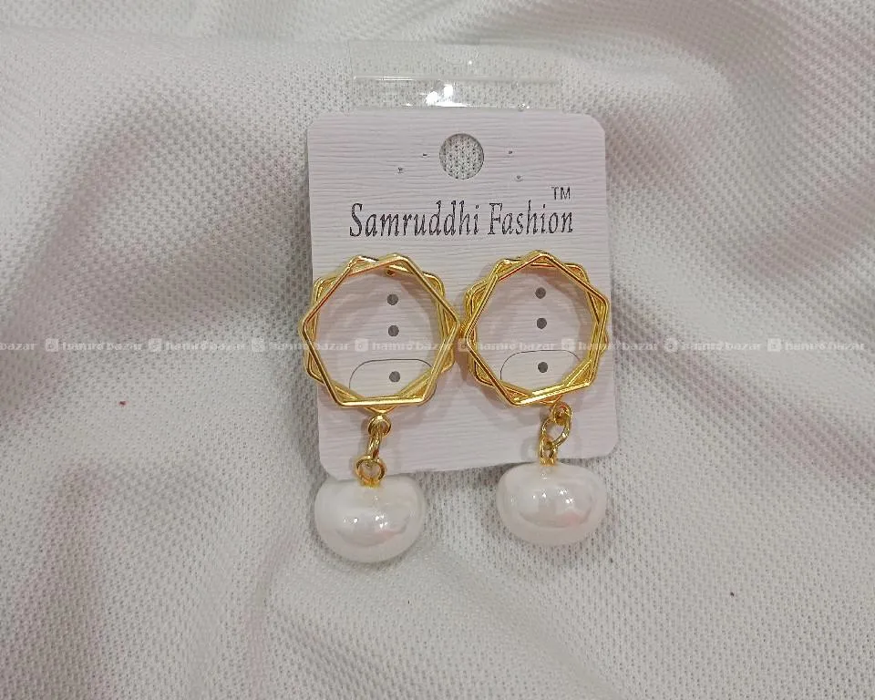 Modern korean drop earrings 🤍