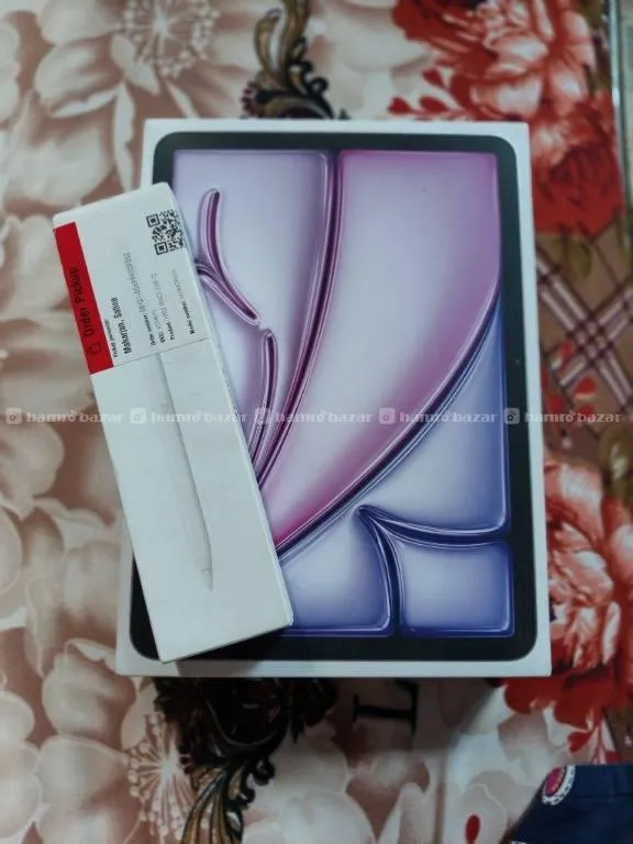 iPad Air M2 128GB with apple pencil USB-C