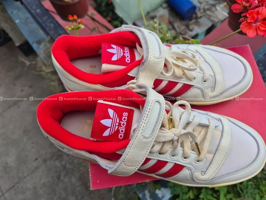 Addidas original classic shoes