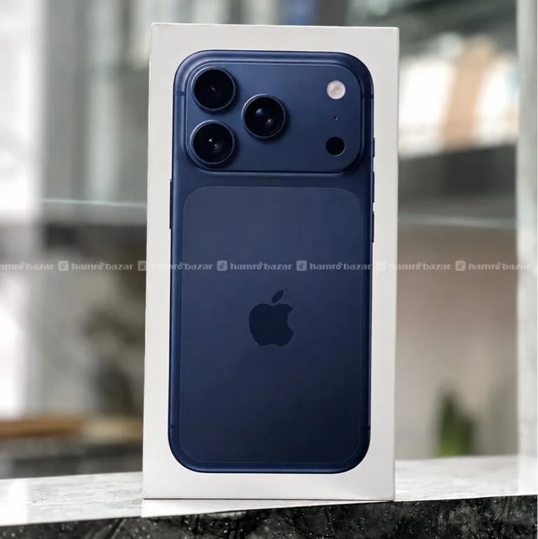iPhone 17 Pro Blue