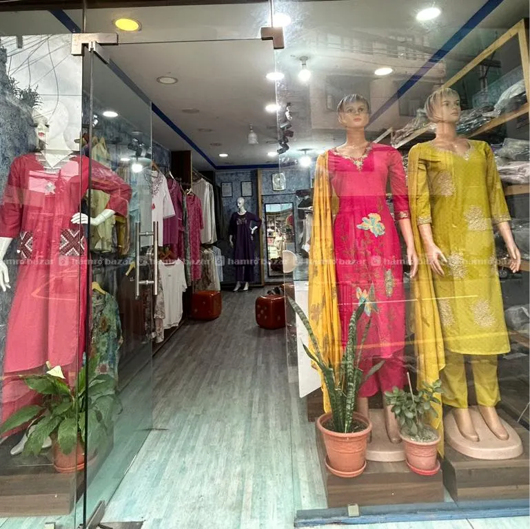 Urgent Ledies Clothes on Sell