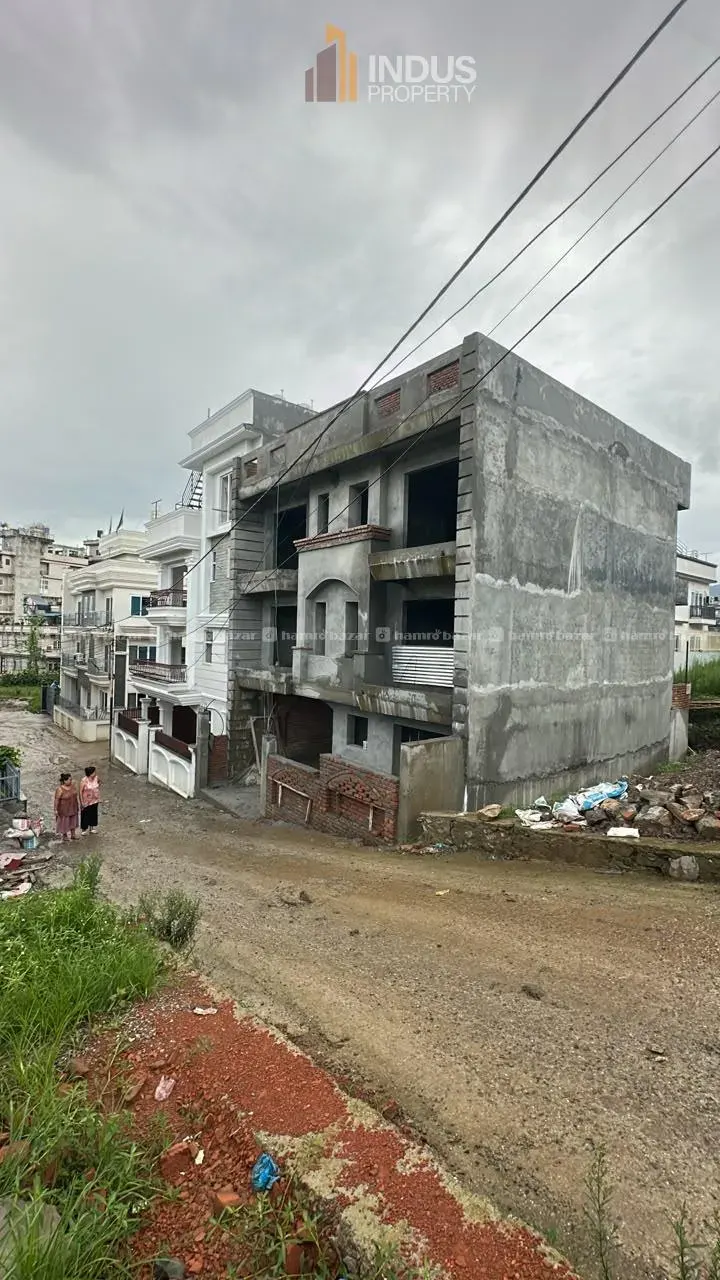 Beautiful-House on sale at Thasi banquet,Siddhipur