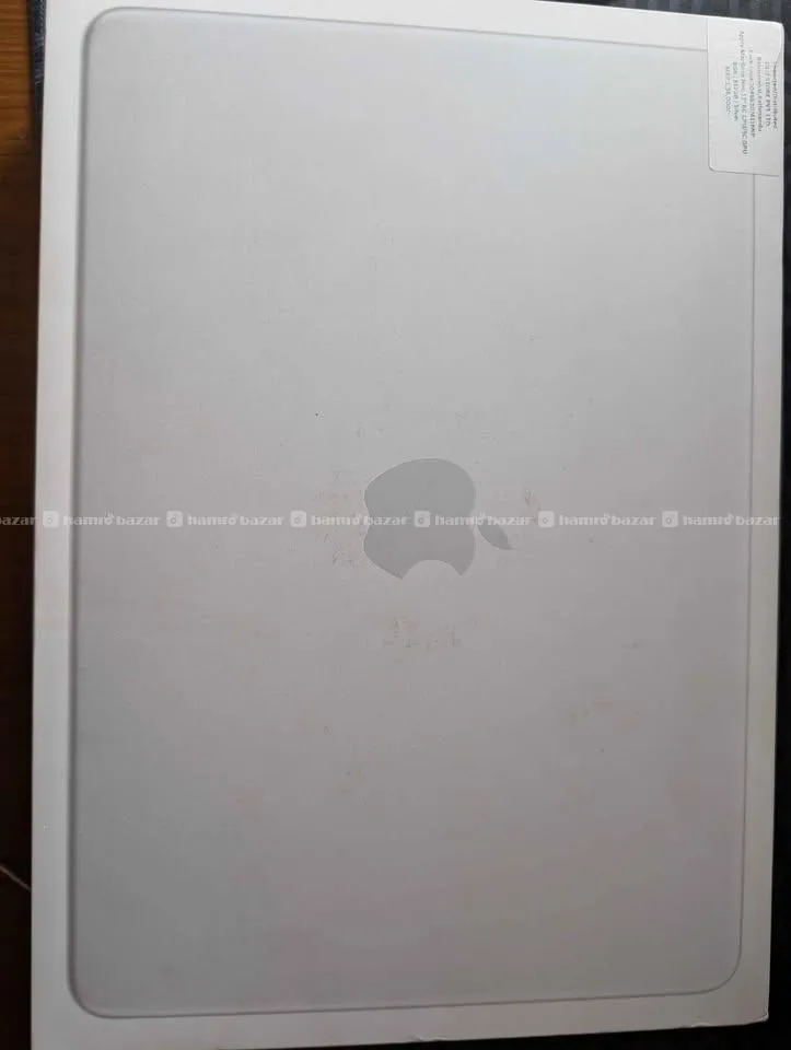 MacBook Neo SILVER 8GB RAM/512GB storage Touch ID