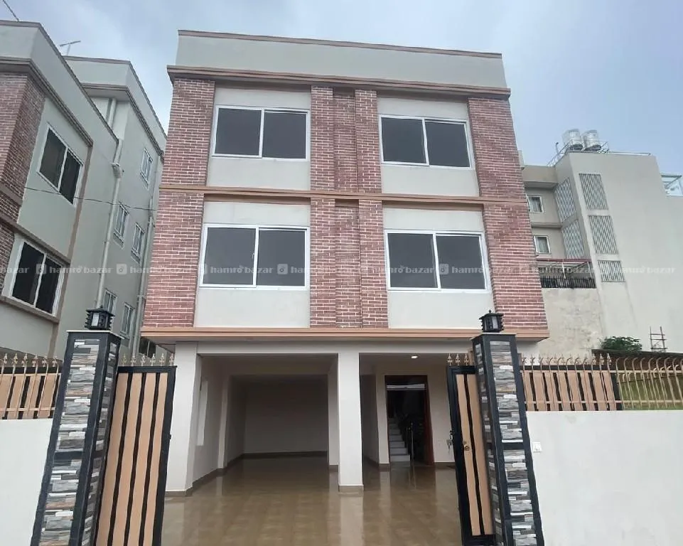 Beautiful 6 BHK House for Sale at Bhaisepati