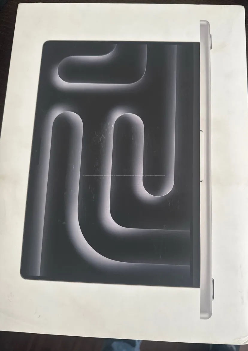 MacBook Pro 14 inch M5 16gb ram 1TB ssd
