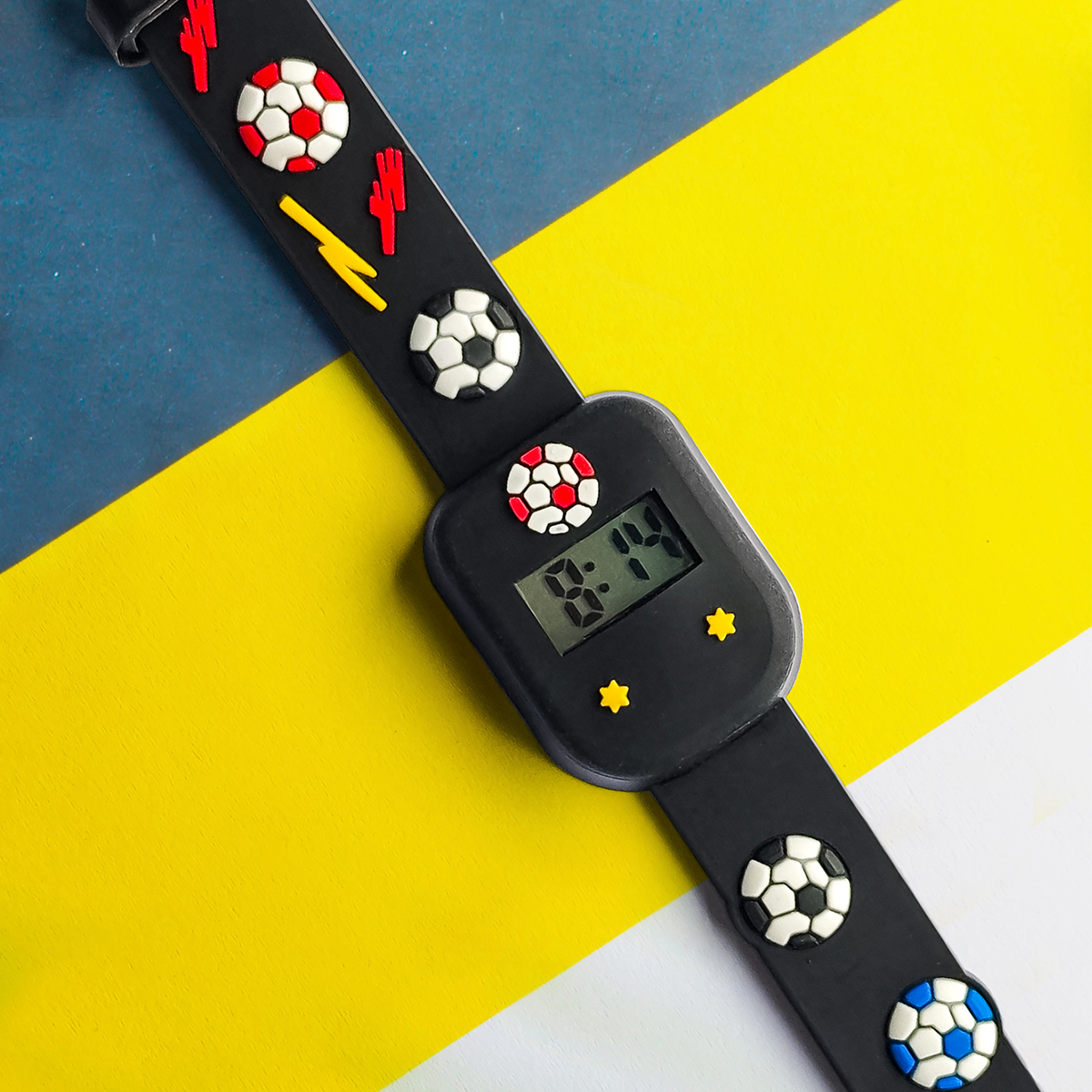 【Innovative design】Children's Sports Watch Simple and Personalized Cartoon Football Electronic Watch Bracelet Student Smart Watch Festival Gift