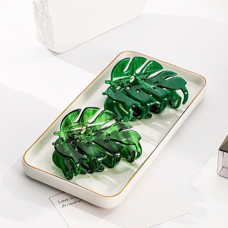 1/2pcs New Texture Leaf Style Fashionable, Fresh, Cute Shark Grab Wash Simple Clip