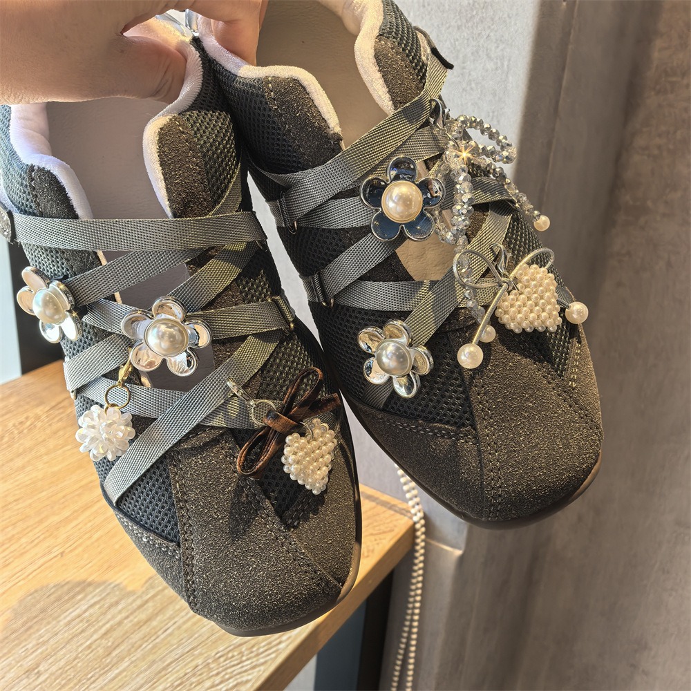 1PCS Silver with Sparkling Diamond Mary Jane Leopard Print Crystal Bow Pendant Shoelaces Pearl Heart Ballet Style Buckle for Sho