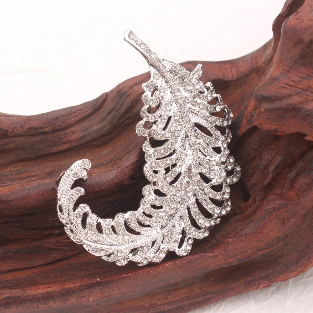 1pc Silver-Tone Feather Brooch - Intricate Vintage Design, for Formal Occasions & Retro Style Enthusiasts, Ideal