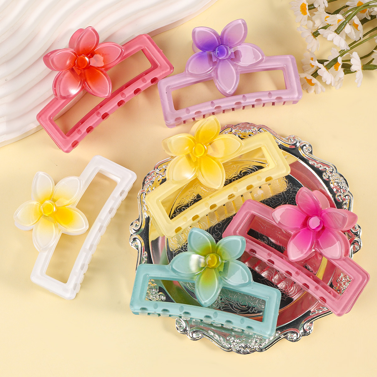 1pc Summer New Square Egg Flower Claw Clip, Gradient Sweet Dopamine Hair Accessories, Back Head Bun Shark Clip