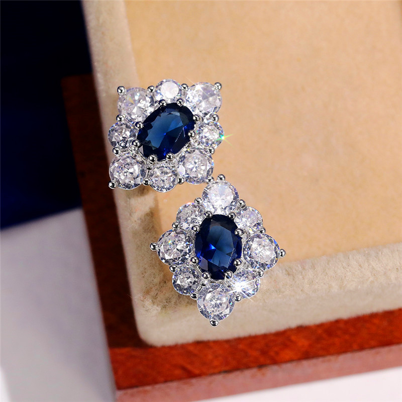 Huitan Vintage Blue Stud Earrings for Women Chic Design Noble Lady's Ear Accessories Retro Party Nice Anniversary Jewelry
