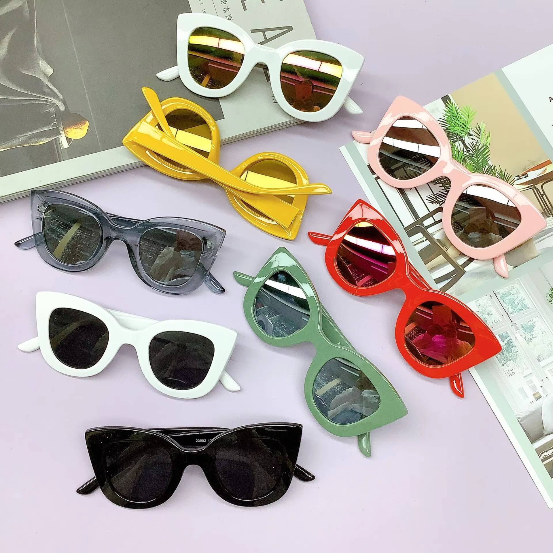 2026 Vintage New Fashionable Children's Sunglasses Trendy Large Frame Internet Baby Sunshade Mirror