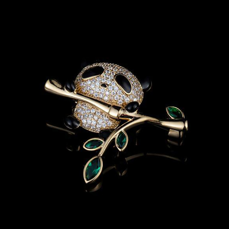 Exquisite Elegant Cute Bamboo Leaf Panda Brooch Stylish Mini Animal Lapel Pins Sweater Hat Badges Clothing Accessories Gifts