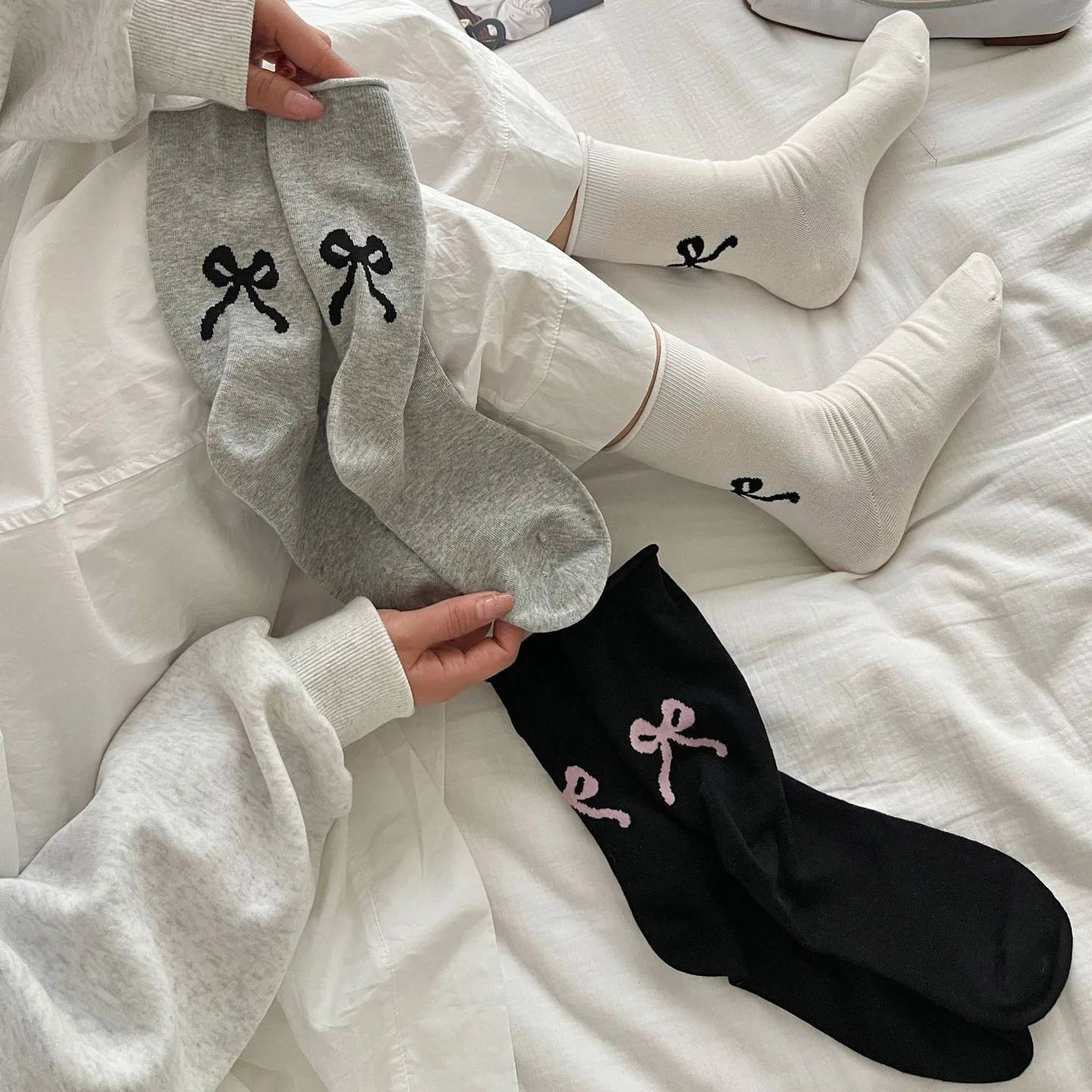 Sweet Bow Socks Female Japanese Solid Color Black and White Gray Bow Gentle Girls Versatile Cute Ballet Tube
