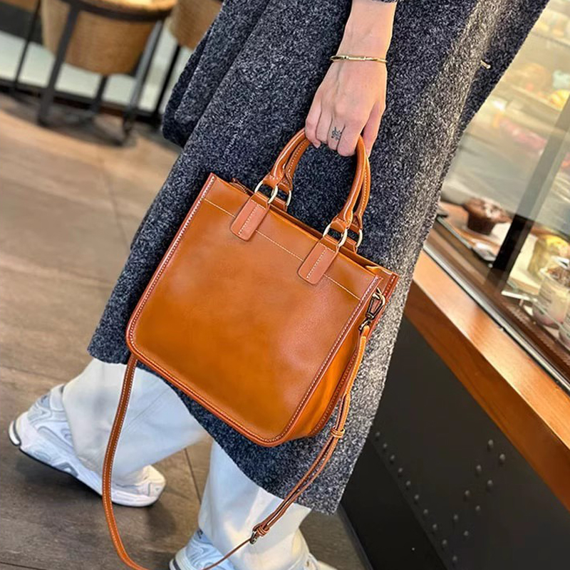 Fashionable new large capacity textured women's handbag, single shoulder crossbody bag, retro square tote bag