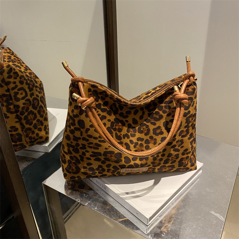Autumn Winter New Large Capacity Women's Bags Fashion Leopard Print Tote Premium Texture Versatile Commuting Shoulder Armpits