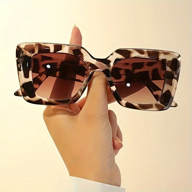 1Pc Retro Oversized Rectangular Frame Glasses, Fashionable Leopard Print Frame Design Glasses, Suitable for Beach and Travel