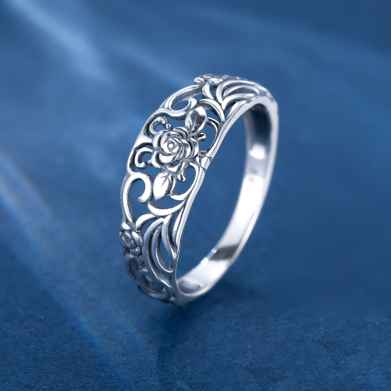 Vintage Silver Color Hollowed Out Carved Floral Pattern Ring, Women's Personalized Creative Holiday Accessory Jewelry