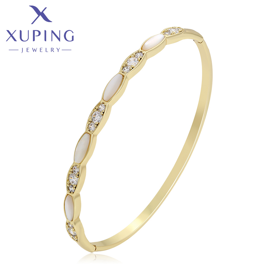 Xuping Jewelry Hot High Fashion 57mm Light Gold Color Bangle for Women Exquisite Birthday Party X001171460