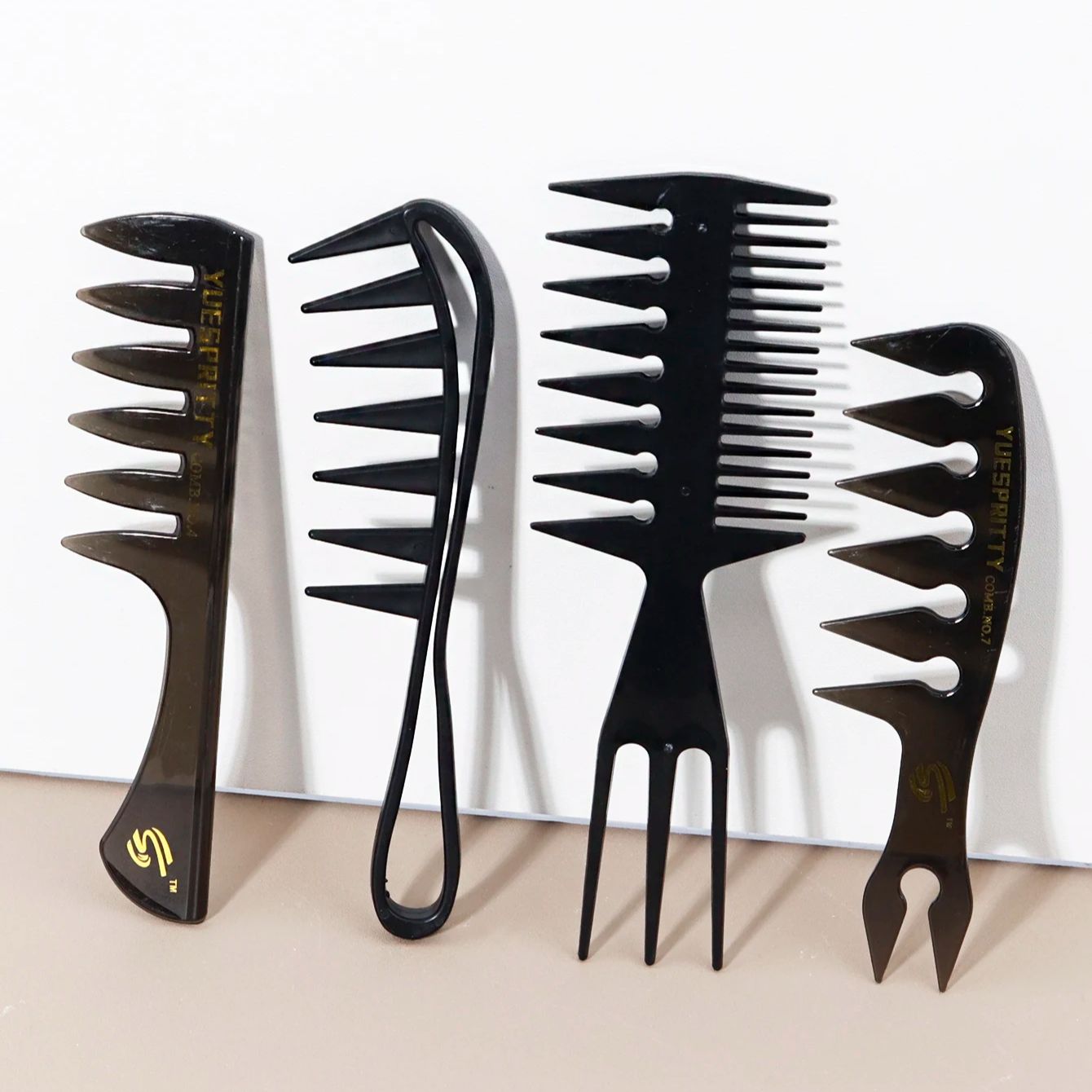 4pcs Wide Tooth Comb Set, Three Pronged Double-Sided Comb Retro Oil Head Comb Wide Tooth Flat Comb, Special for Real Hair