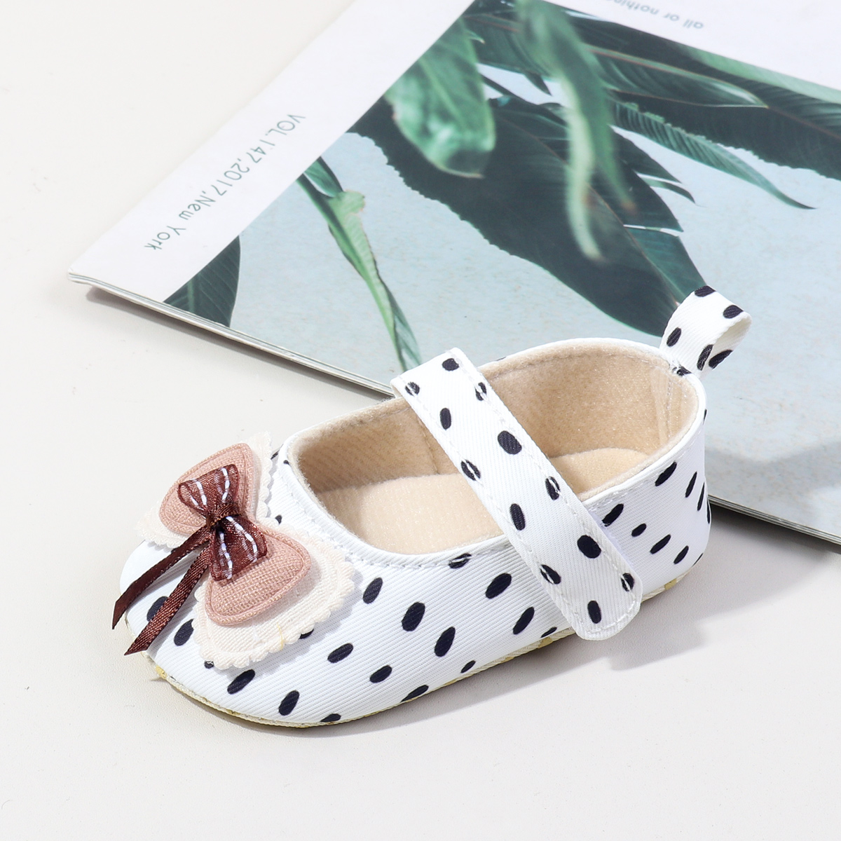 2025 NewSpring and Autumn Cute Baby Girl Polka Dot Princess Leather Shoes High Quality Anti Slip Prewalker Shoes First Walkers