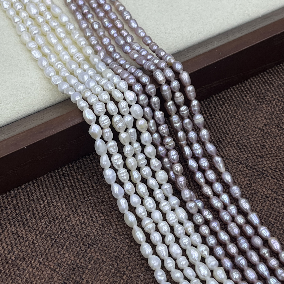 3-4mm Rice Shaped Natural Freshwater Pearls Loose Beads Beads for DIY Jewelry Making Necklaces Bracelets Accessory