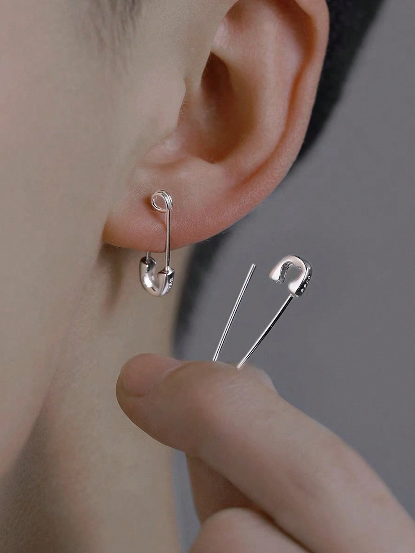 Minimalist Silver and Gold Plated Safety Pin Earrings For Men and Women Hip Hop Punk Style Party Jewelry Unisex