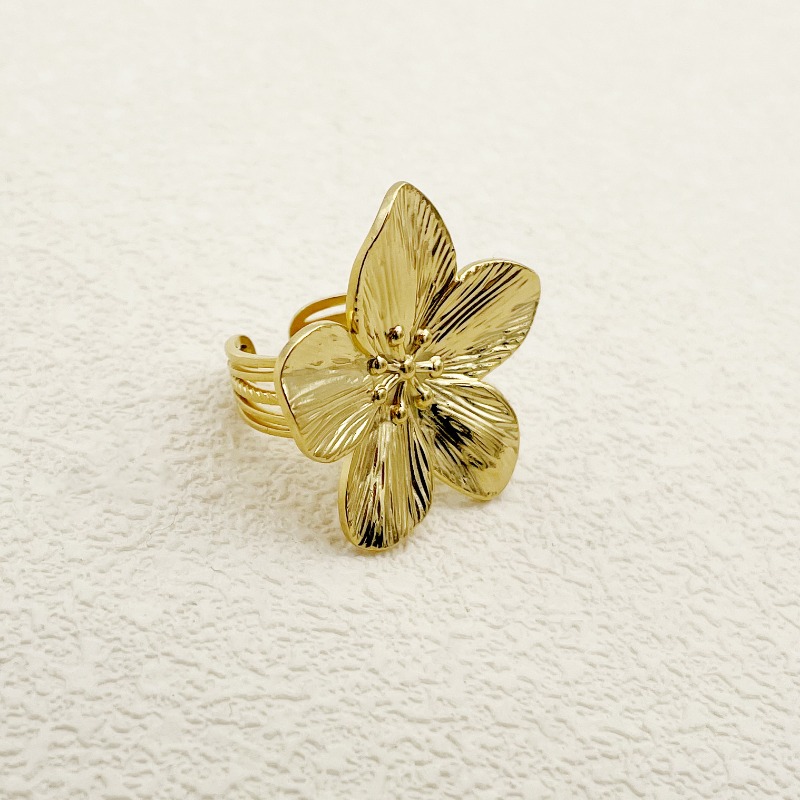 1Pc New Stainless Steel Flower Ring For Women, Simple Temperament Party Fashion Trendy Charm Waterproof Jewelry