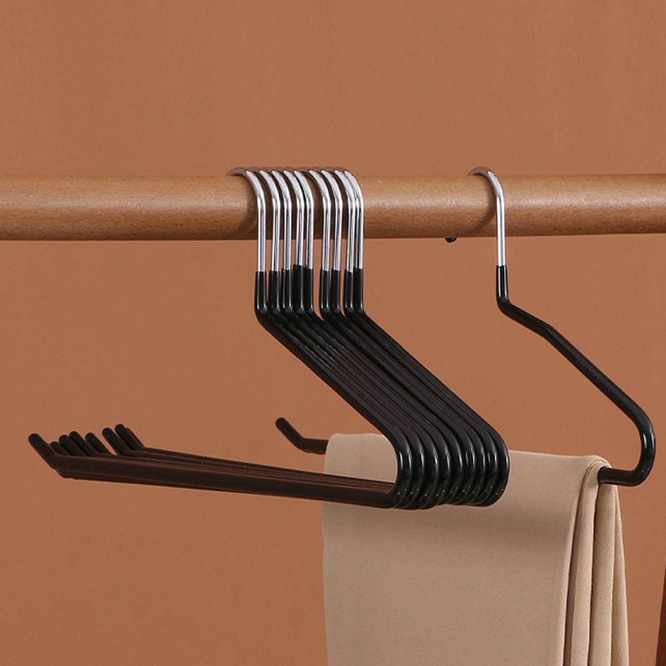 5/10Pcs Household Nano-Coated Non-Slip Goose-Shaped Pants Hangers, Simple Stainless Steel Pants Hangers, Suitable for Both Dry and Wet Use, Sturdy and Durable, Space-Saving