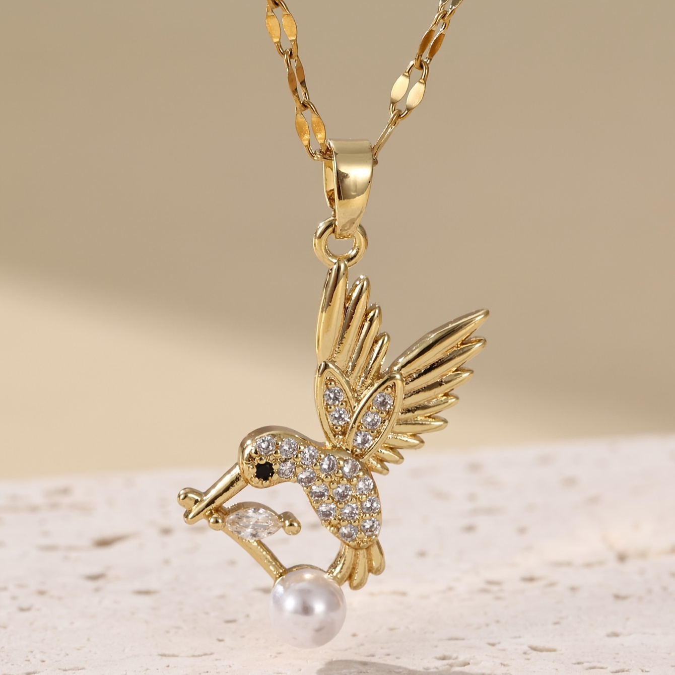 1 Piece of Rhinestone Pearl Hummingbird Pendant Necklace, Suitable for Women's Daily Giving and Commemorative Wear