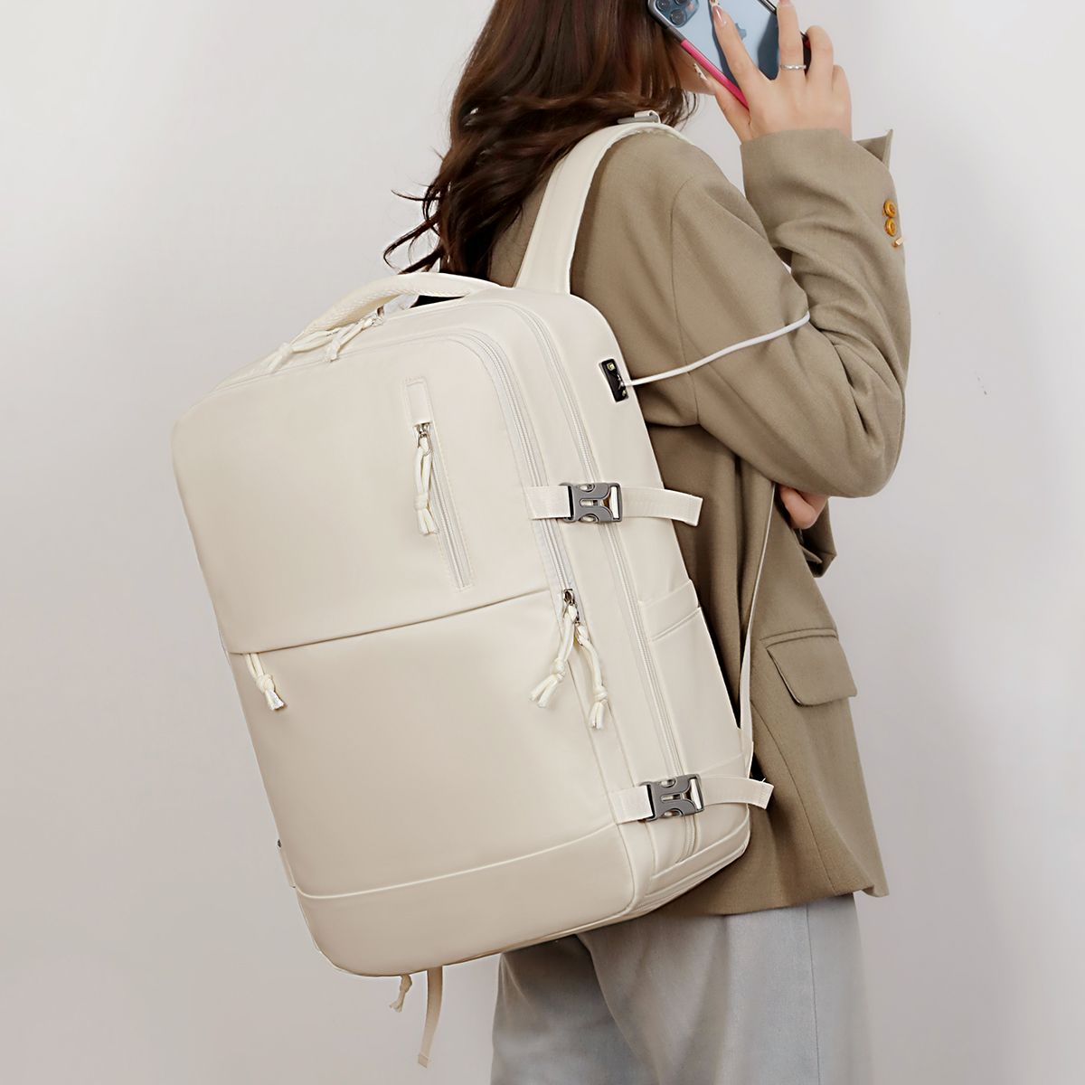 Backpack for Female College Students, School Bag for Commuting to Work, Business Computer Bag, Large Capacity, Versatile Carry-On Travel Backpack for Men