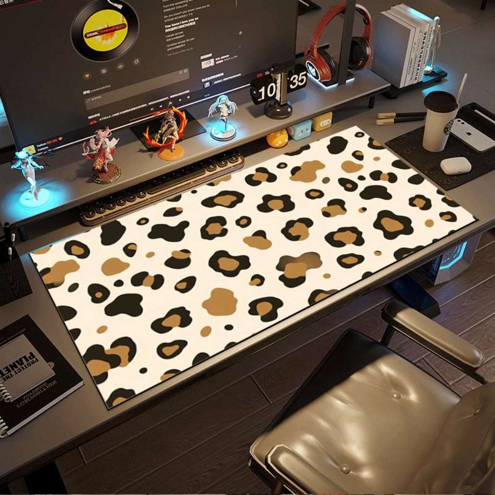 Trendy Brown Leopard Print Large Desk Mat, Minimalist Leopard Extended Mouse Pad, Non-Slip Desk Pad for Home Office Decor