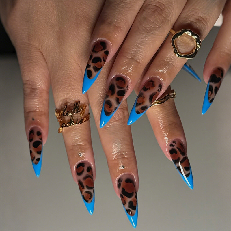 24pcs Simple Almond Fake Nail French Leopard Print Design Long Stiletto Nails Sets Press on Blue Nails Tip Detachable False Nail