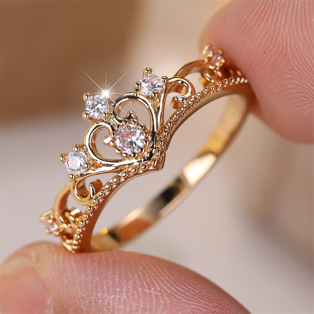 White Zircon Luxury Crown Round Stone Love Heart Rings For Women Vintage Trendy Gold Color Ring Wedding Jewelry Mothers Day