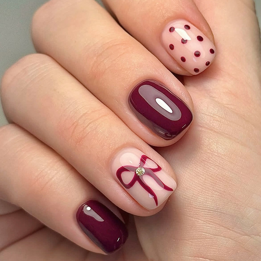 Short Square Press On Nails Glossy Red Dots Bow Glitter Fake Nails 24pcs Women Cute Sweet Fall Winter