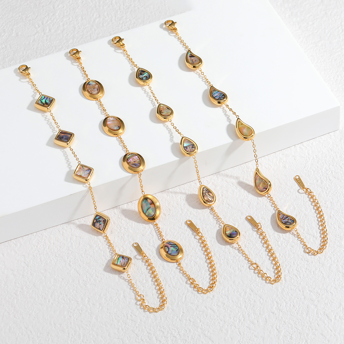2026 New Trendy Gold Plated Abalone Shell Bracelet Geometric Teardrop Design Fashion Jewelry for Women Party Daily Wear s