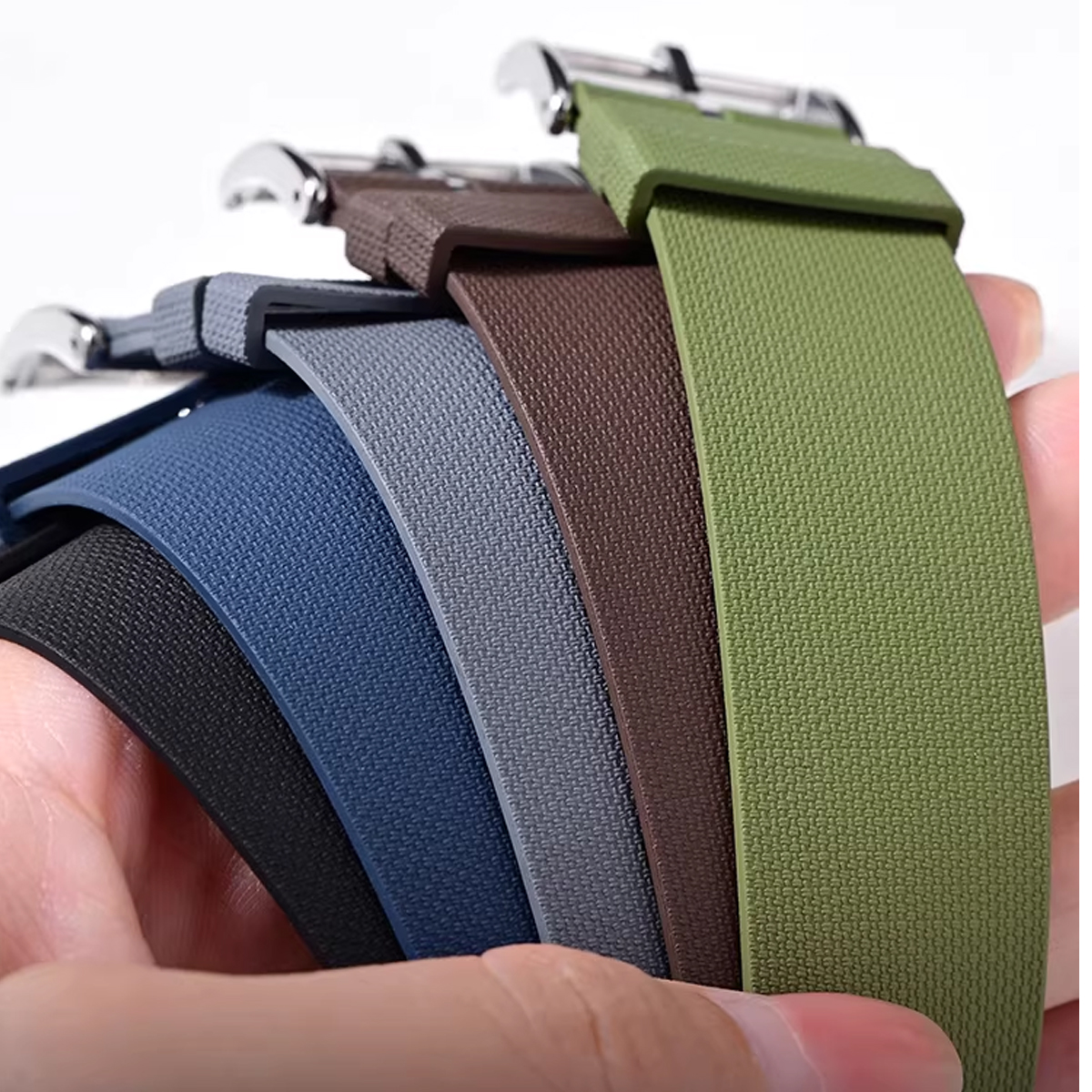 New Sports Fashion One Piece FKM Watch Strap 20mm 21mm 22mm Watch Band Wristband for for
