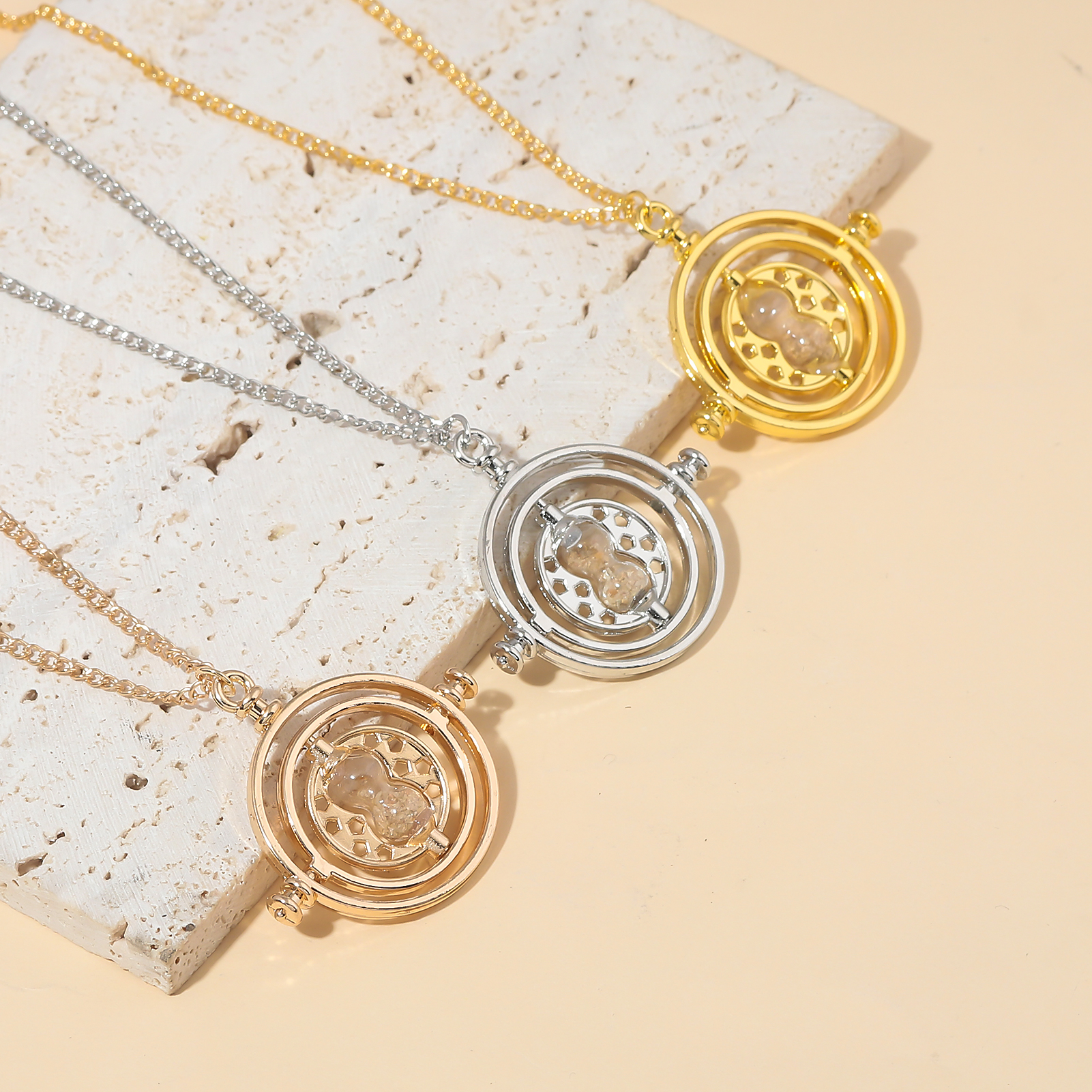 Astronomical Time Converter Classic Harried Time Necklace Timer Hourglass 360 Rotatable Cosplay Props Magic School Fans