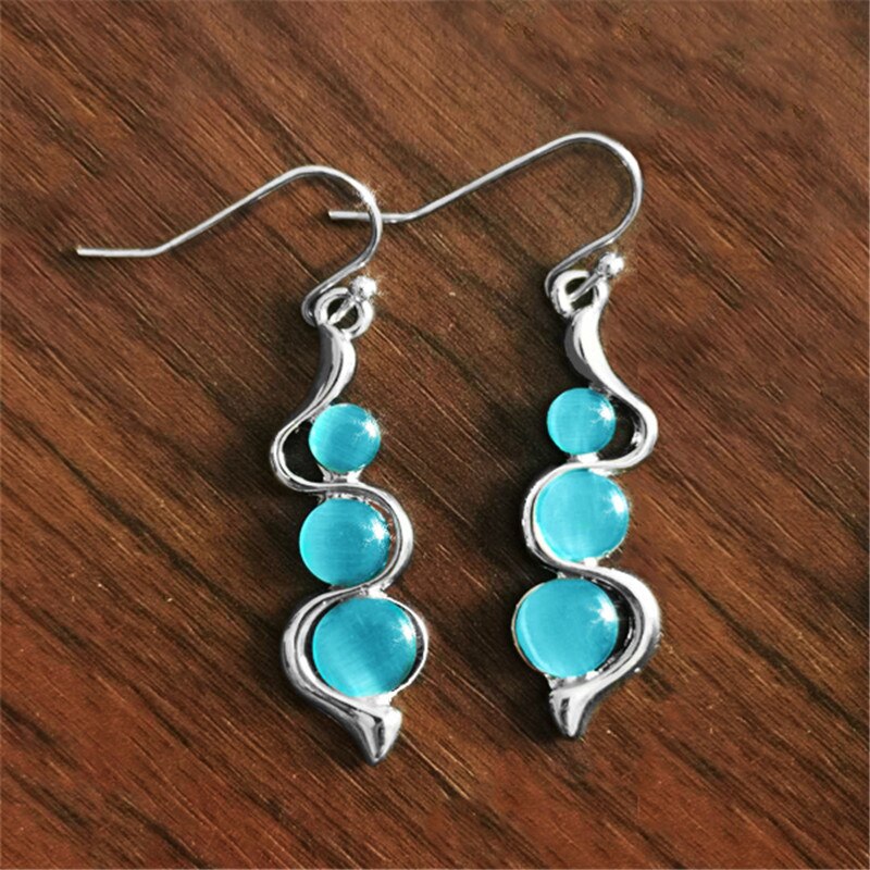2pcs White Gold Plated Earrings For Women Light Luxury Simple Paragraph Wave Shaped Hyland Cat Eye Stone Swing Jewelry