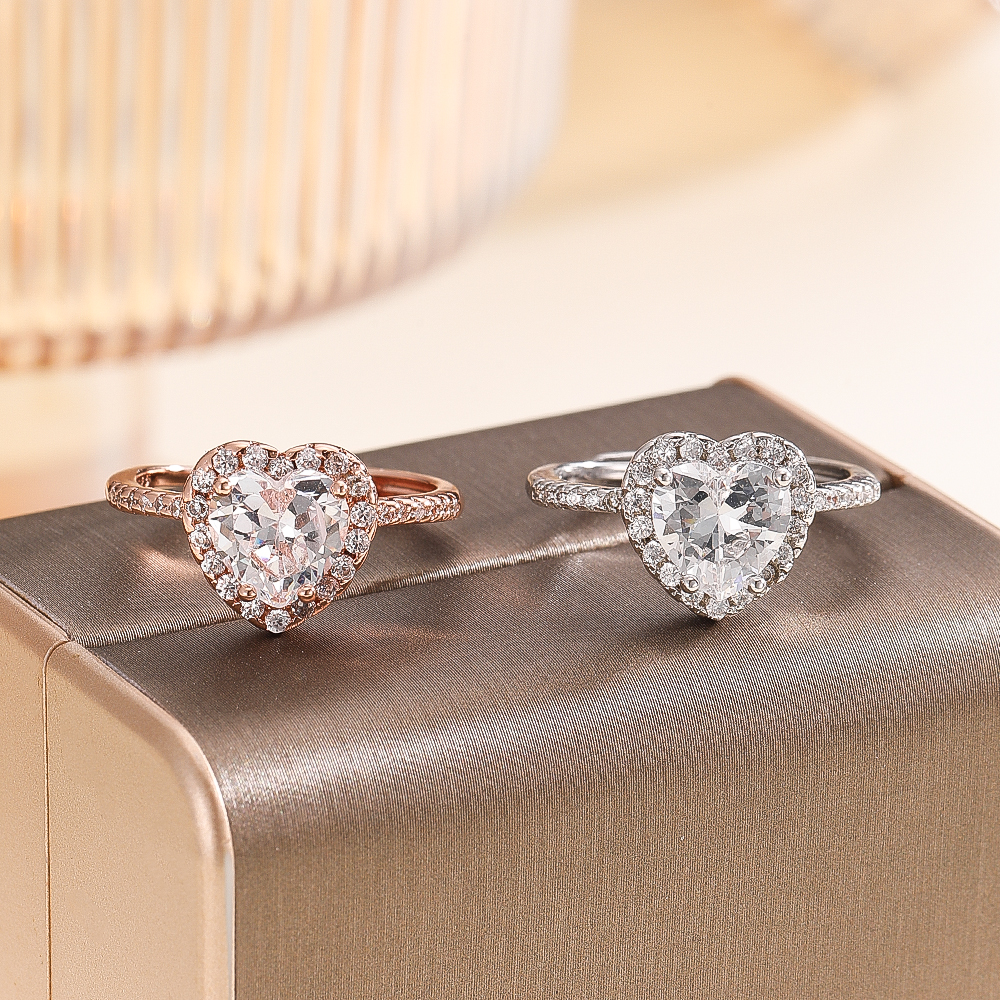 1PCS Women's Luxury Full Diamond Heart shaped Women's Engagement Ring, Exquisite and Fashionable Set with White Zircon Adjustabl