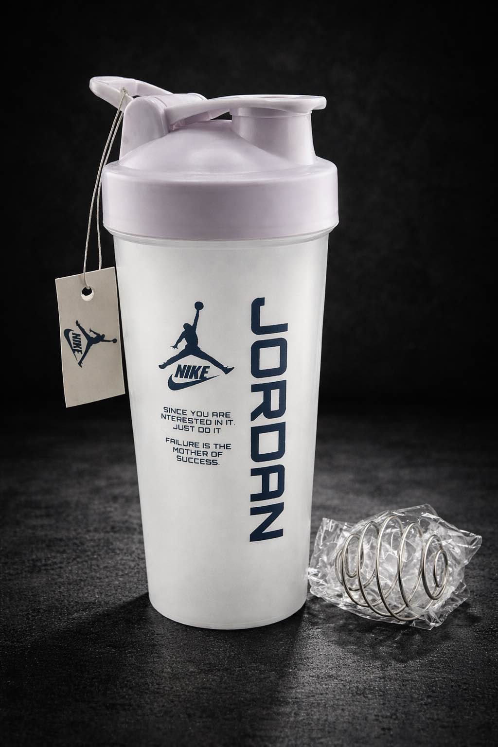 Jordan Gym Typhoon Shaker Bottle, Leakproof Guarantee Sipper Bottle Ideal for Protein, Preworkout and Bcaas, BPA-Free Material (Typhoon Black, 700 Milliliters)