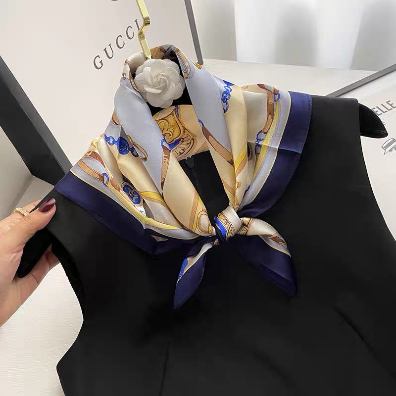 New Silk Scarf Neckerchief Women's Silk Square Scarf Purse Luxury Scarf for Women Designer Silk Headscarf 70*70cm